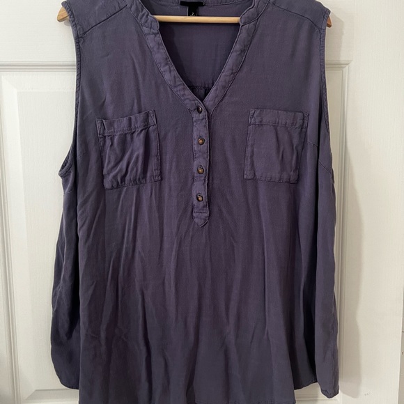 Torrid Lavender Sleeveless Blouse - Picture 1 of 4